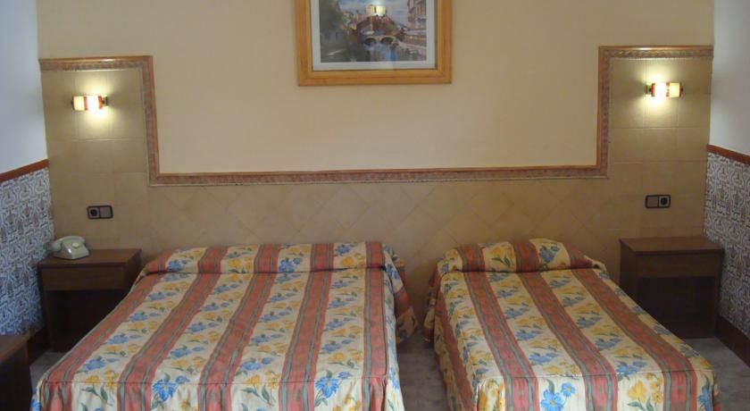 Hotel Univers Росес Екстер'єр фото